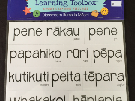 Classroom Items in Maori - Magnets Online