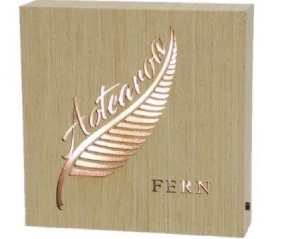 Aotearoa Fern Wooden LED light - LED Art Online